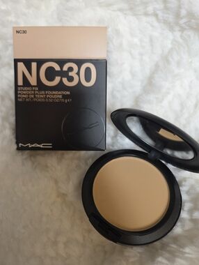 Mac New Studio Fix Powder Plus Foundation-NC30-